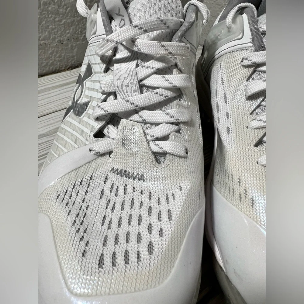 Under Armour Yard Low MT TPU men’s‎ Baseball Cleats shoes white #3025591 size 8